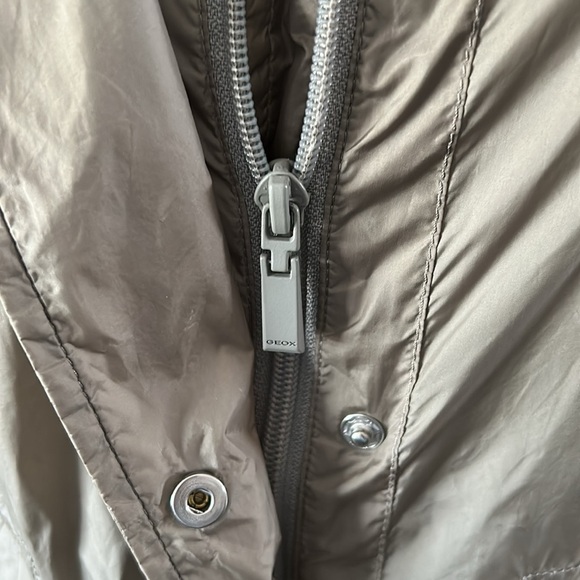 Geox Respira Lightweight Jacket - Picture 15 of 17